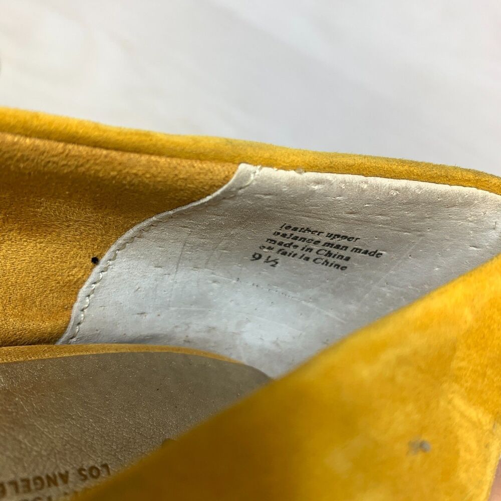 Seychelles Downstage Ballet Flats Women's Size 9.5 Mustard Yellow Ruffled Suede - Picture 9 of 9